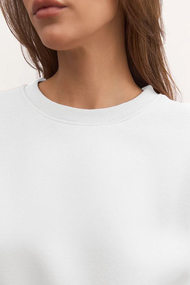 Kadın Ekru Basic Crop Kesim Sweatshirt - 3