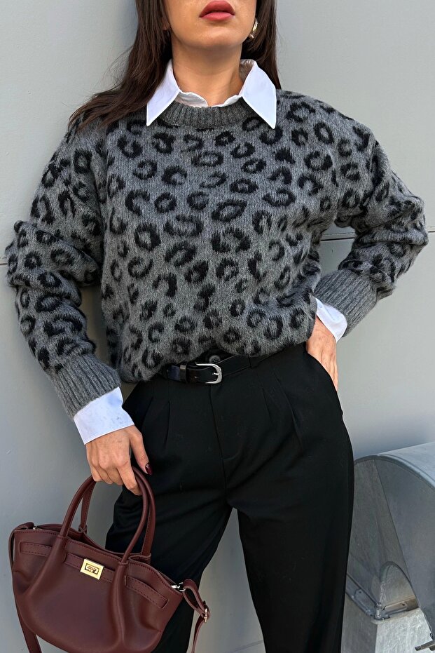 Women's Gray Leopard Pattern Sweater 1014-5229 - 1
