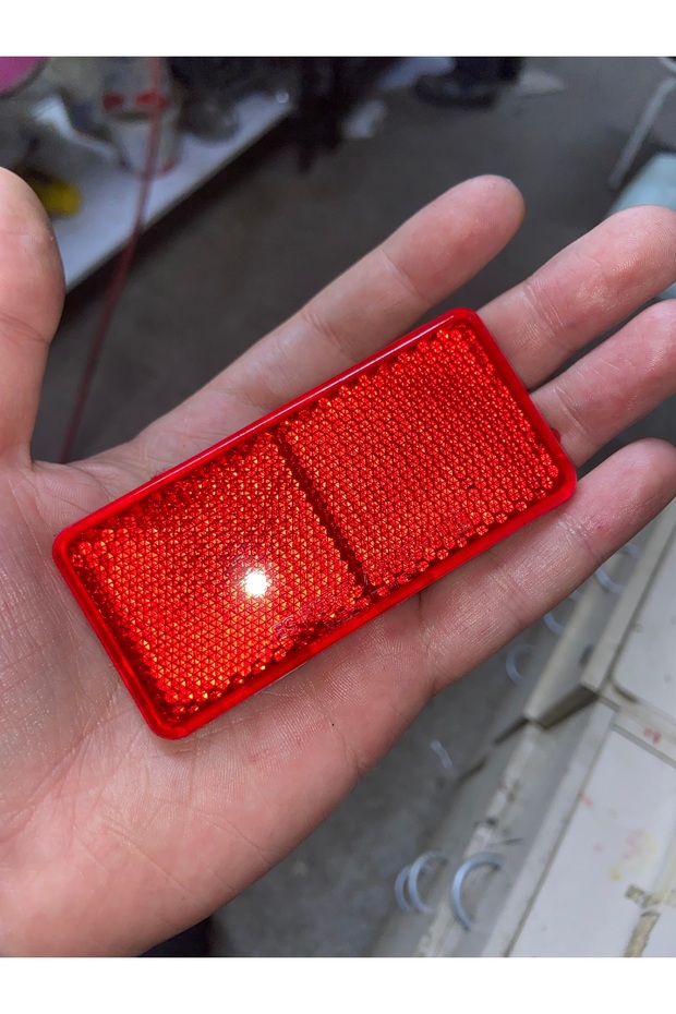 Red Rectangular Reflector 9X4 cm (4 Pieces)