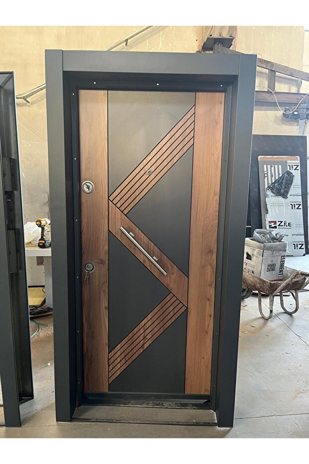 Çelik Kapı Sağ - 2