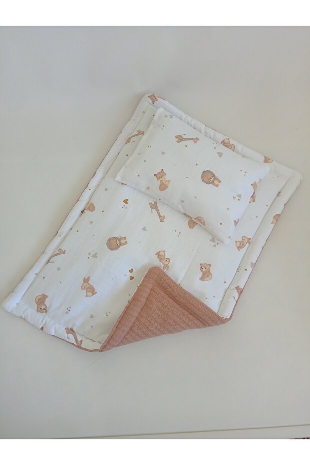Lump and Pillow Made of 100% Cotton Knit Pike Fabric