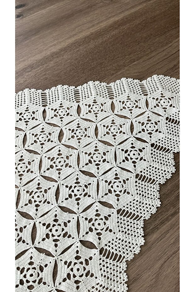 Dantel masa örtüsü - 3
