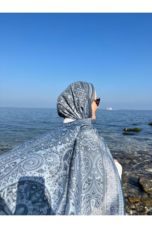 Ethnic Allica Pattern Cotton Blue Shawl