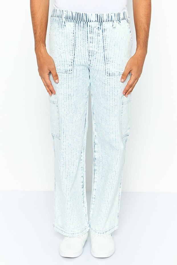 Men Regular Fit Stripe Cargo Pants, White