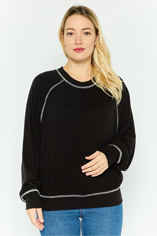 Women Round Neck Plain Sweater, Black