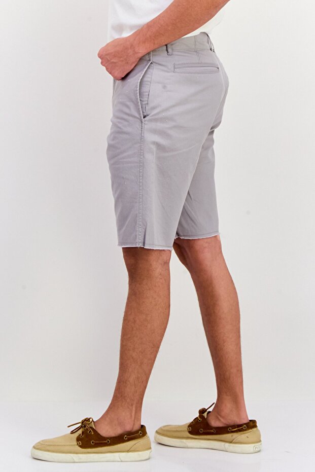 Men Solid Chino Shorts, Light Grey - 3