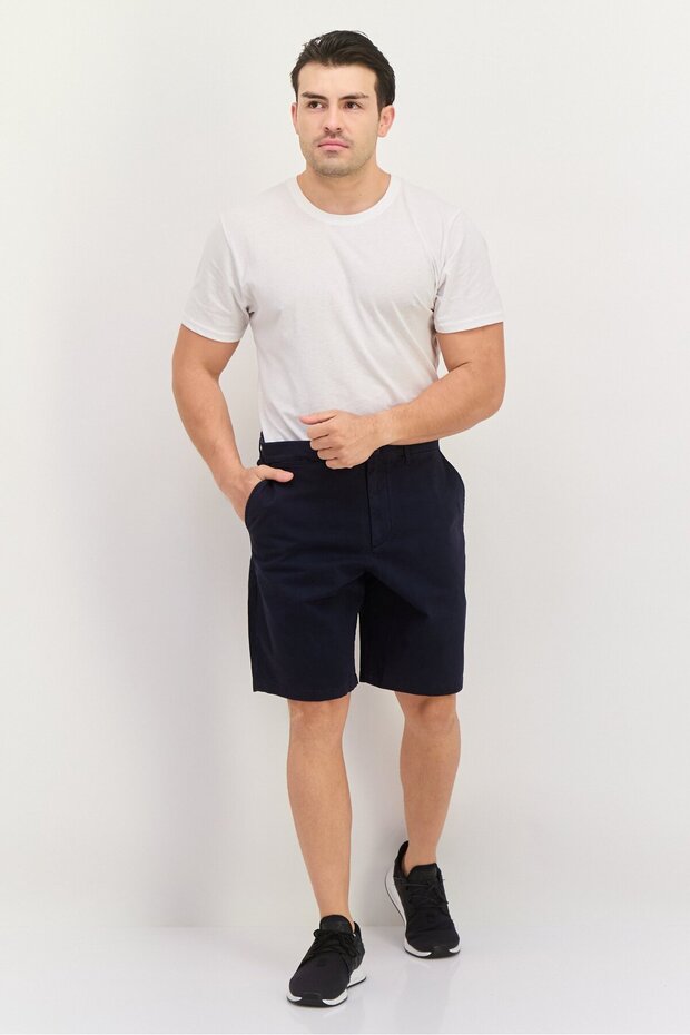 Men Solid Chino Shorts, Navy - 2