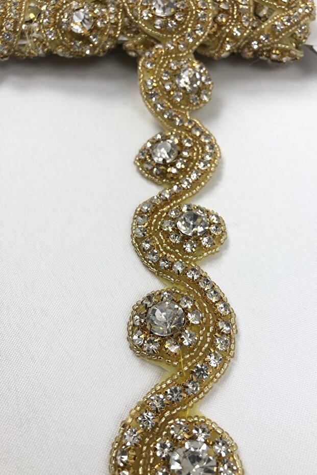 Sarı Su Yolu Desenli Ütüyle Yapışan Taşlı Şerit - 2