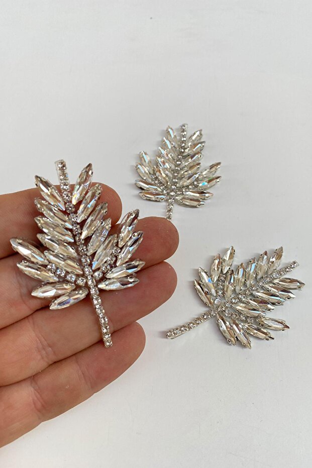 Küçük Yaprak Desenli Ütüyle Yapışan Parlak Taşlı Aplik - 4