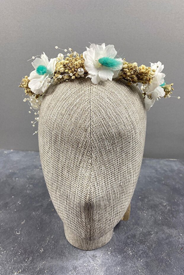 Spring Branch Pearl and Cipsolu Outdoor Shoot Bridal Crown