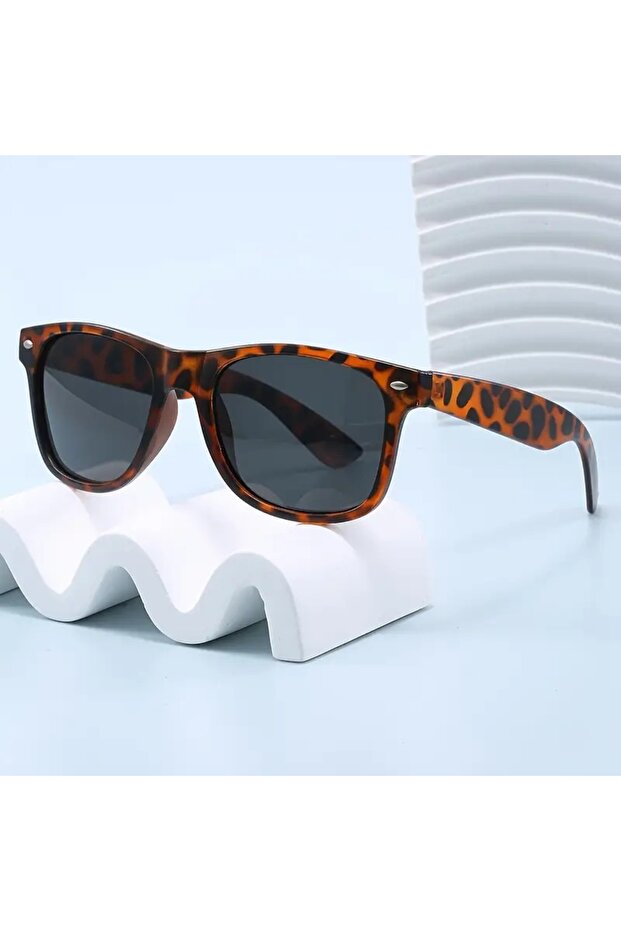 Unisex Sunglasses with Leopard Pattern - 2