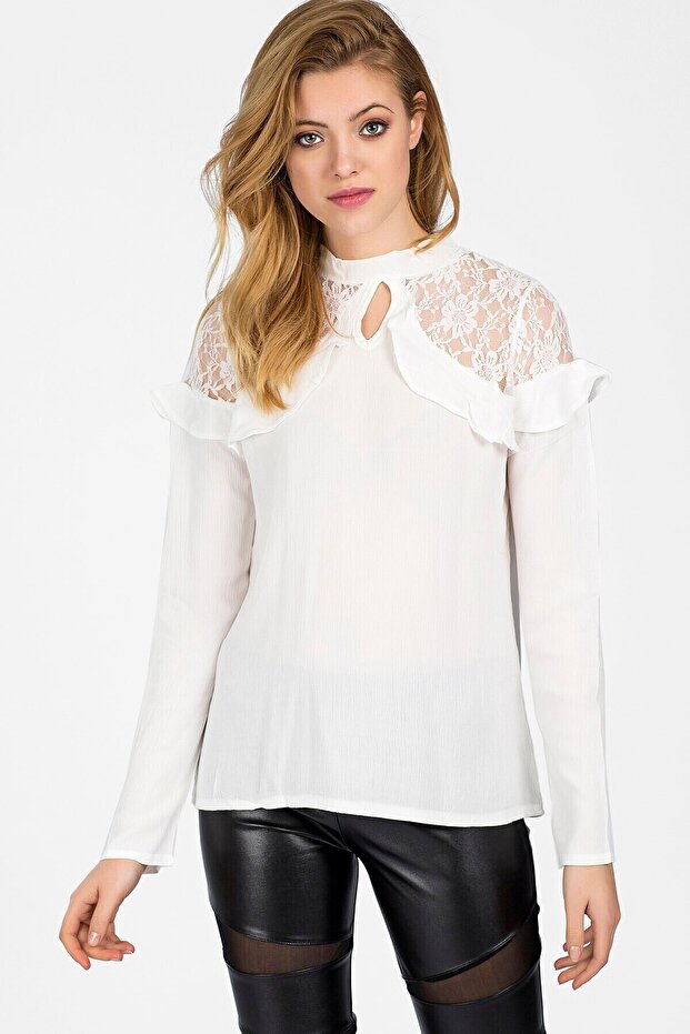 9059329 Şile Fabric Shoulder Ruffled Tulle Blouse with Lace Detail Ecru