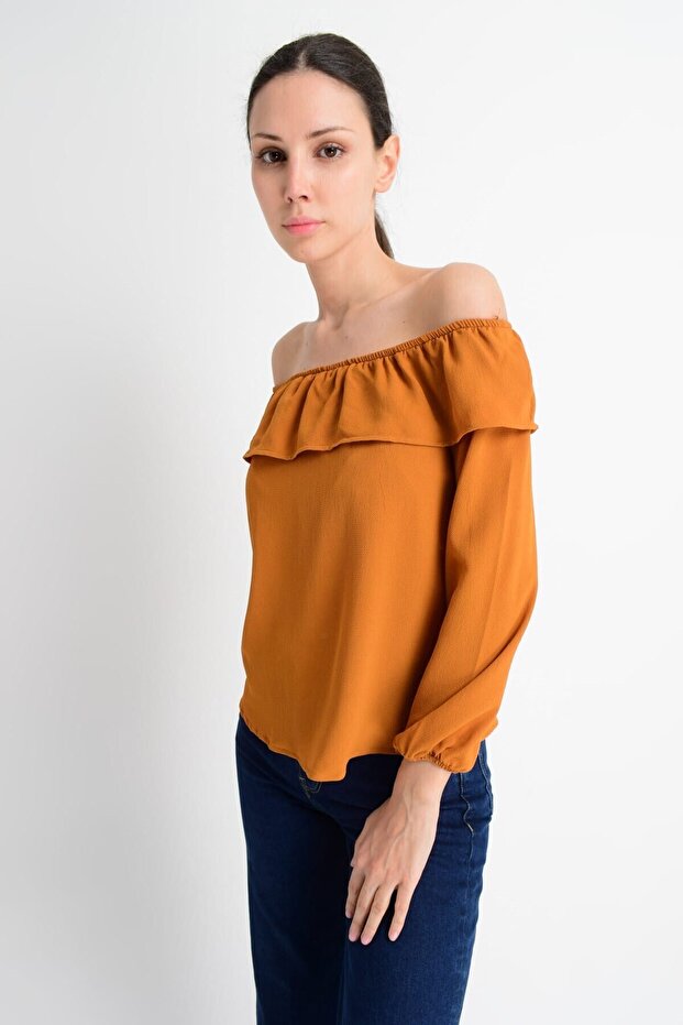 8121836 Kobe Madonna Collar Sleeved Elastic Long Sleeve Blouse Mustard