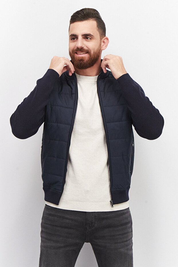 سترة رجالية منفوخة سادة، أزرق داكن - 1