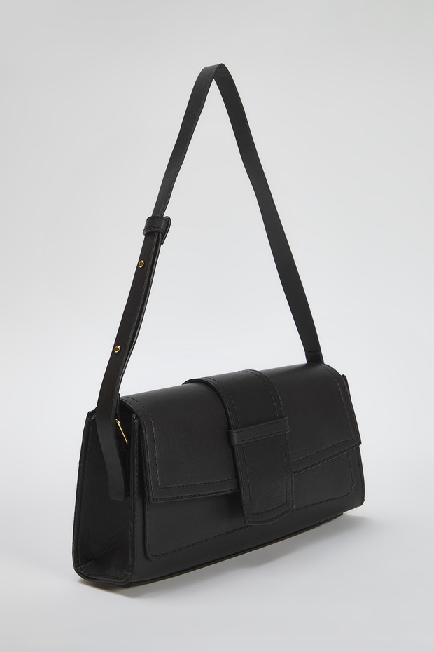 Czarna torebka na ramię z zatrzaskiem TAKSS25OC00014 - 4
