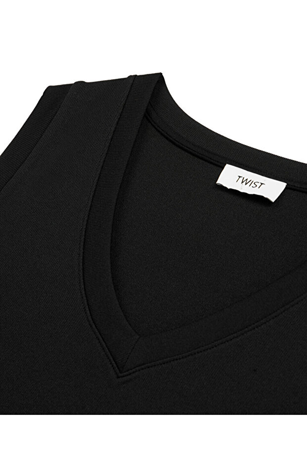 V YAKA TİŞÖRT - 4