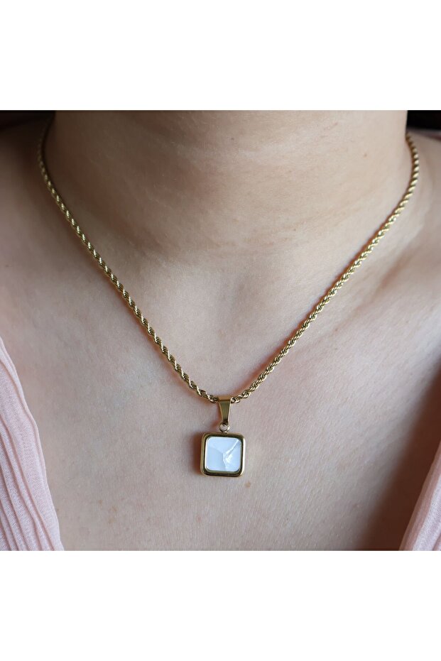 قلادة ملتوية - 1