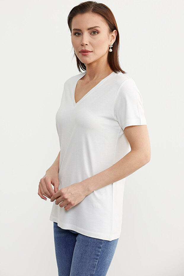 V Yaka Dökümlü Basic Tişört - Ekru - 3