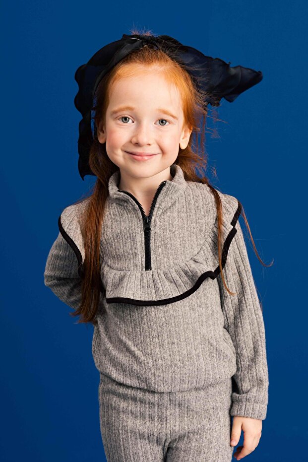 Girl's Ruffled and Zippered Blouse - Gray (2-3 Years 8-9 Years)