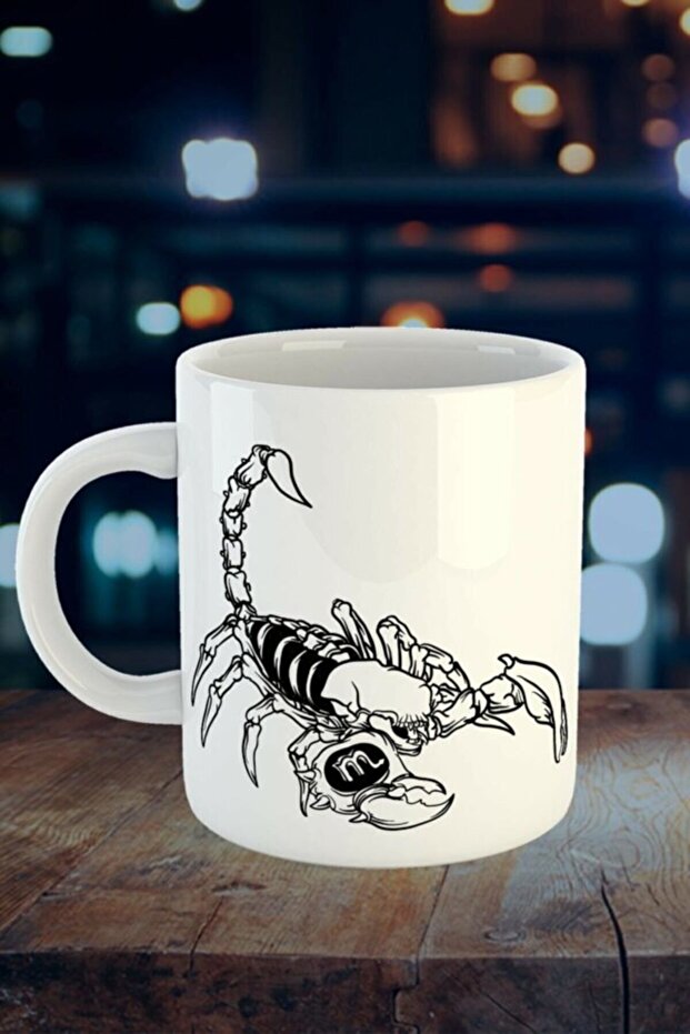 كوب بطبعة العقرب - 1