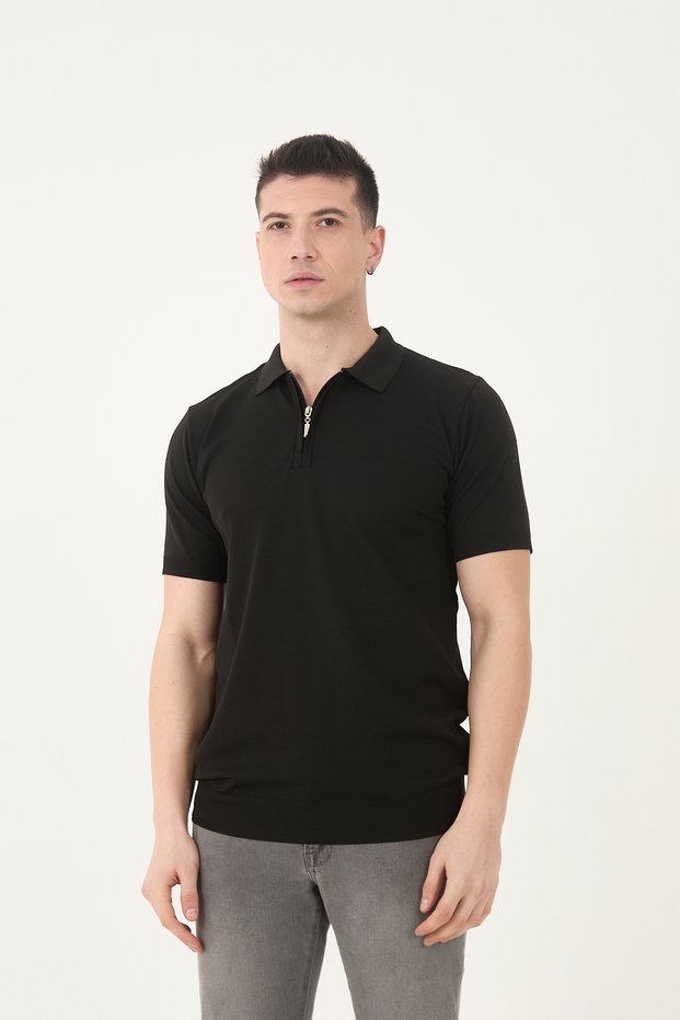Polo Collar Knitwear T-Shirt with Zipper Detail