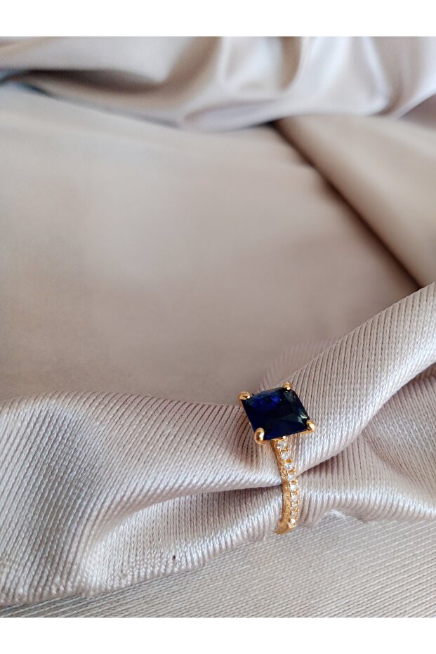 خاتم ذهبي أنيق من الفولاذ قابل للتعديل مع حجر مستطيل باللون الأزرق الداكن - 1