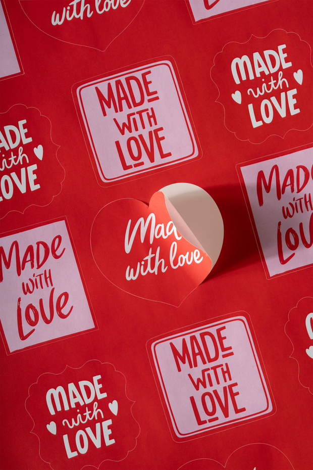 4 Models Made with Love Sticker - 120 Pieces