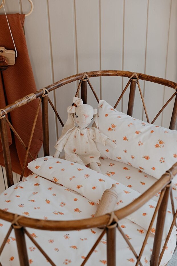 Park Bed Duvet Cover Set (80X110) | Peachy Flowers