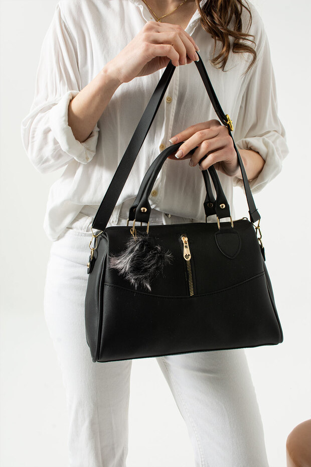 Women's Black Zipper Detailed Shoulder and Hand Bag