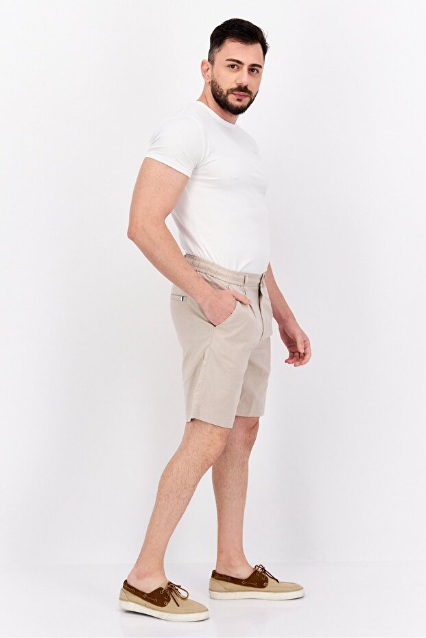 Men Solid Basic Shorts, Light Tan - 2