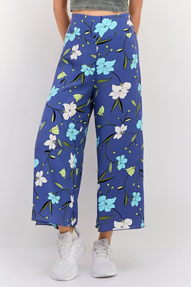 Women Regular Fit Floral Wide Leg Pants, Blue