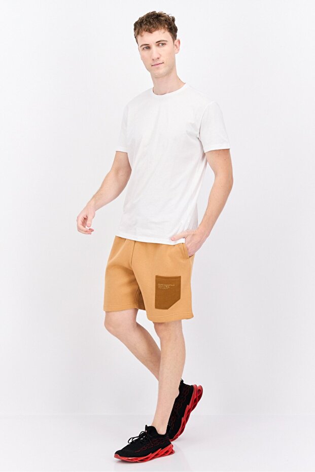 شورت رجالي أساسي بشعار العلامة التجارية، لون بني - 3