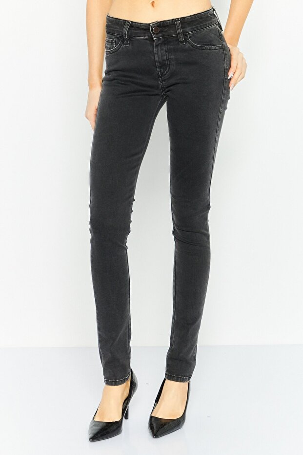 Women Skinny Fit Washed Stretchable Straight Leg Denim, Black