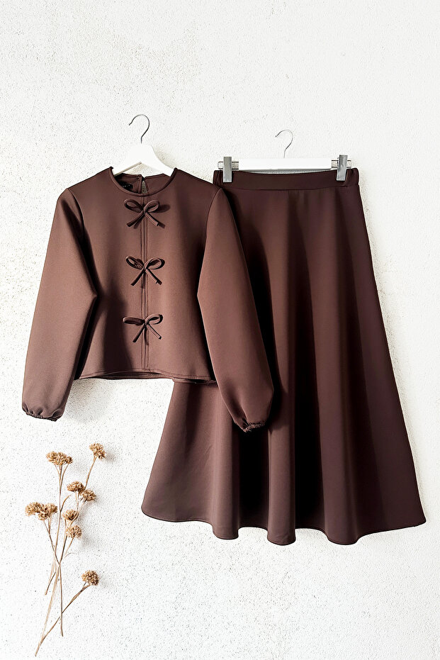 بدلة تنورة القوس البني - 2