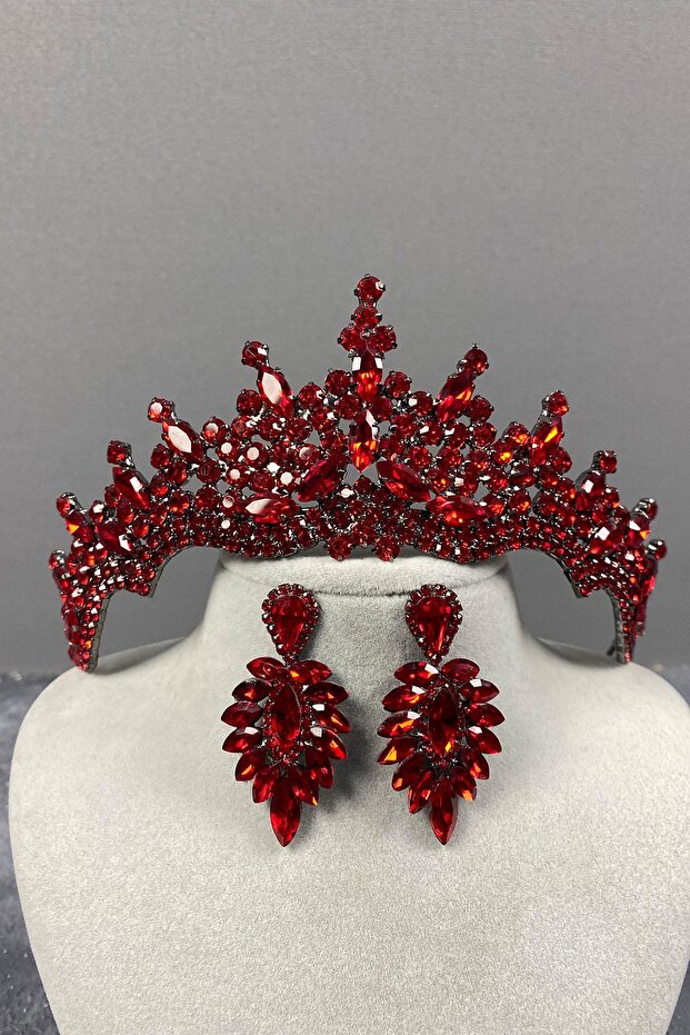 Red Tokyo Stoned Bridal Henna Crown and Shuttle Earring Set