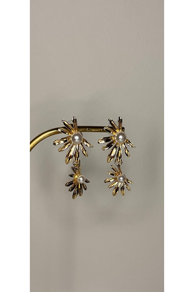 Pearl Dangle Flower Earrings