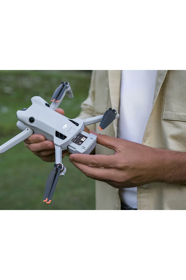 Mini 4 Pro Fly More Combo Plus (DJI RC 2) - 6