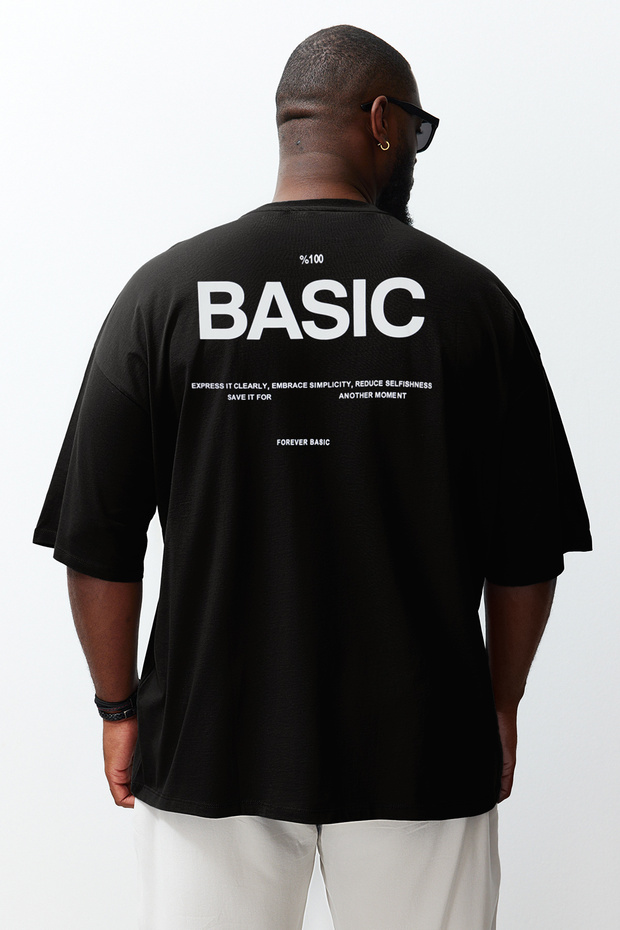 Siyah Oversize/Geniş Kesim Bisiklet Yaka Sırt Baskılı Büyük Beden T-Shirt TMNSS25BF00004 - 1