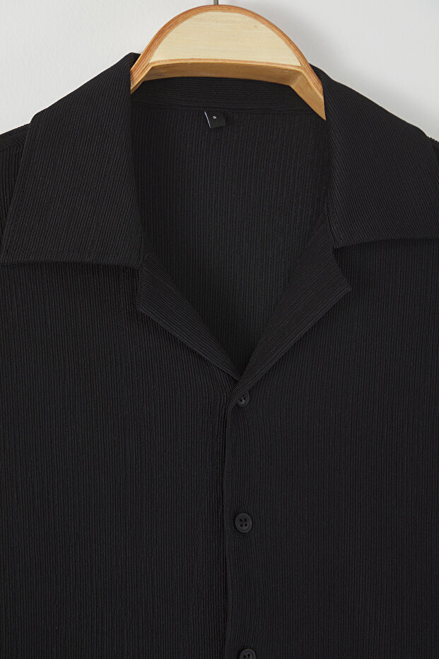 Siyah Oversize Dokulu Esnek Rahat Örme Kumaş Gömlek TMNSS25GO00006 - 7