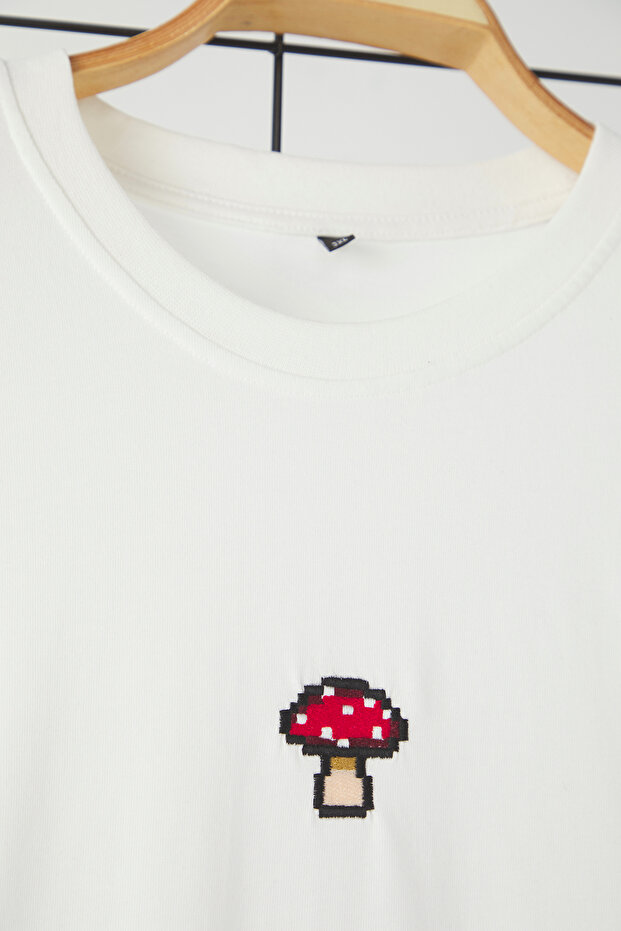 Büyük Beden Ekru Oversize/Geniş Kesim %100 Pamuklu T-Shirt - 4