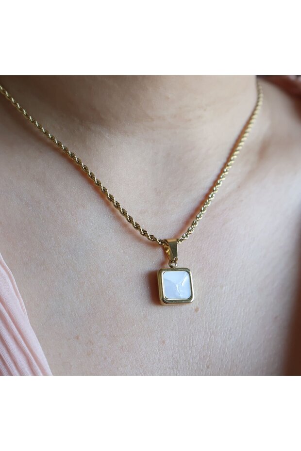 قلادة ملتوية - 2