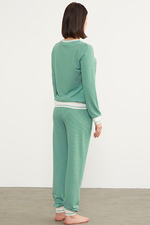 طقم بيجامة مخطط برقبة دائرية - أخضر - 6