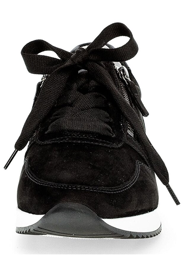 adidași - 4