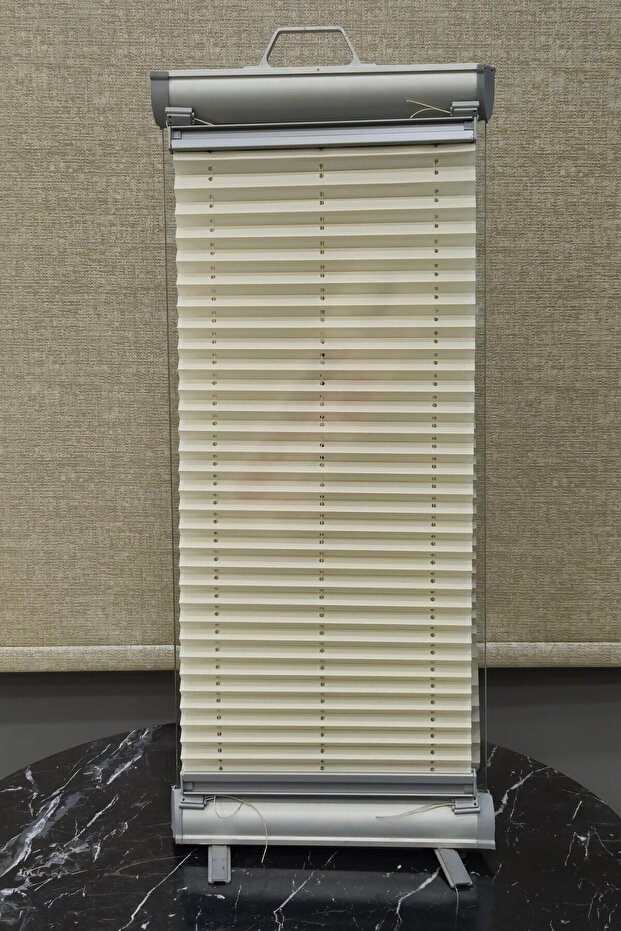 krem Pilise Katlanır Cam Balkon Perdesi - 3