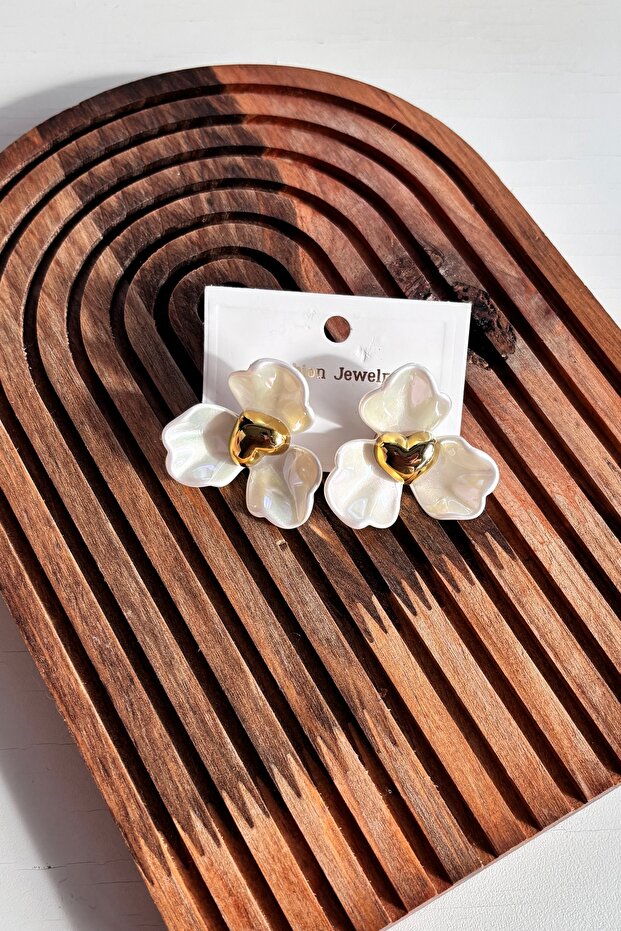 Beyaz Çiçekli Çelik Küpe - 2