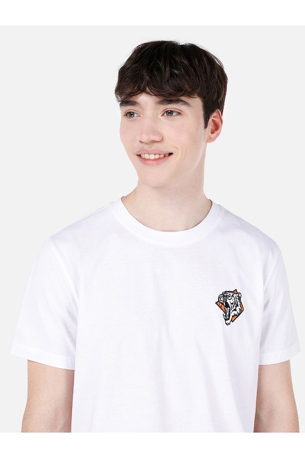 Beyaz Erkek Tshirt K.kol - 4
