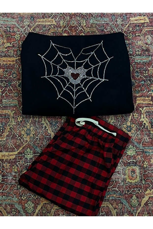 بنطال رياضي ذو مربعات حمراء - 4