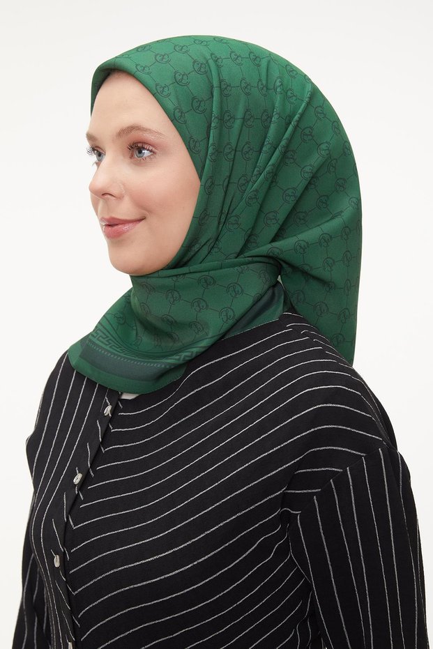 وشاح Aura بنمط L باللون الأخضر