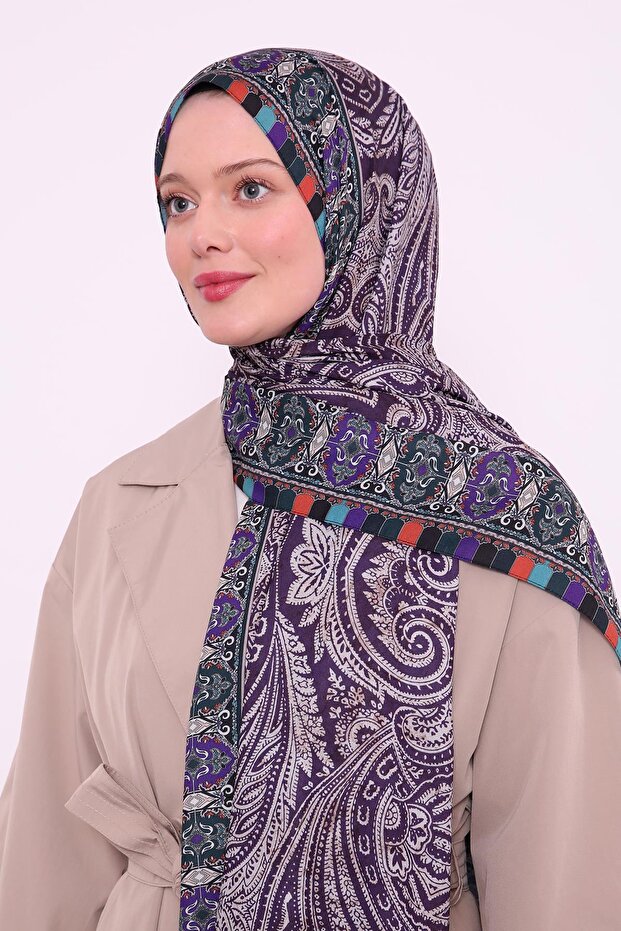 شال الحب بنمط عرقي أرجواني