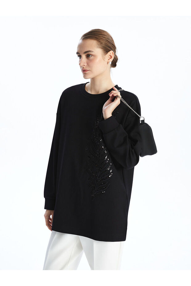 Lcwaikiki Classic Crew Neck Sequin Embroidered Oversize Women's Sweatshirt Tunic